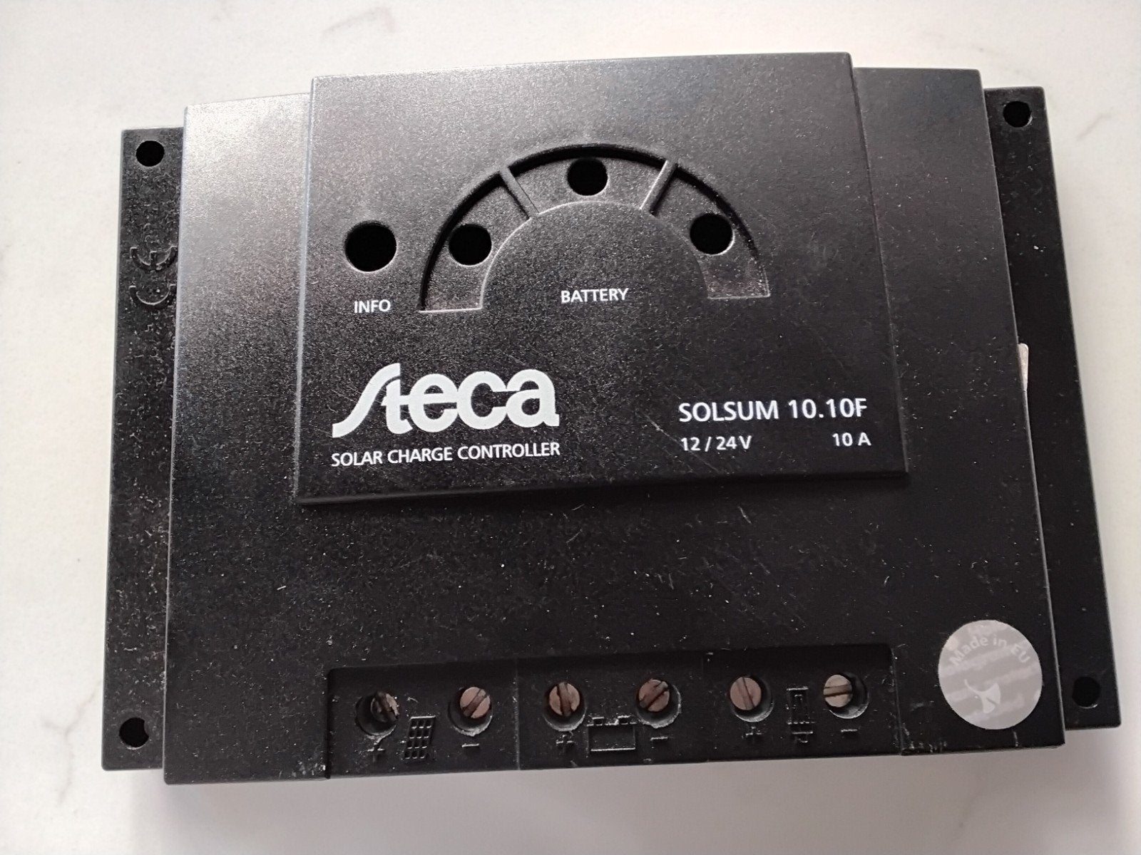 Steca Solsum 10.10F Solar Laadregelaar 12/24V 10A, Caravans en Kamperen, Ophalen of Verzenden, Gebruikt