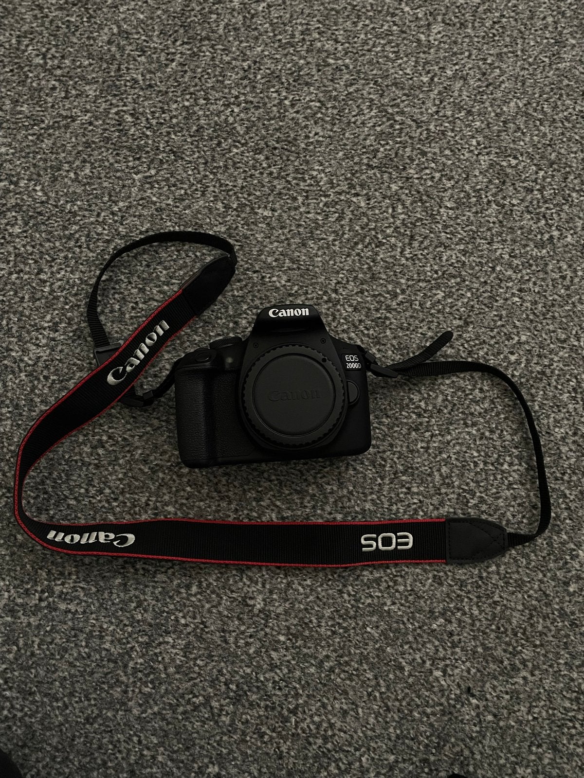 Canon EOS 2000D + 18-55mm Lens - Zo goed als nieuw, Spiegelreflex, Canon, Zo goed als nieuw, 4 t/m 7 keer