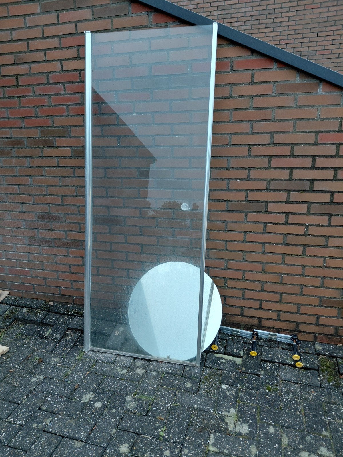 Douchedeur en ronde spiegel gratis af te halen, Ophalen of Verzenden, Gebruikt, Glas, Set