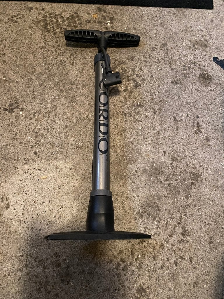 Fietspomp Cordo, Ophalen of Verzenden, Gebruikt
