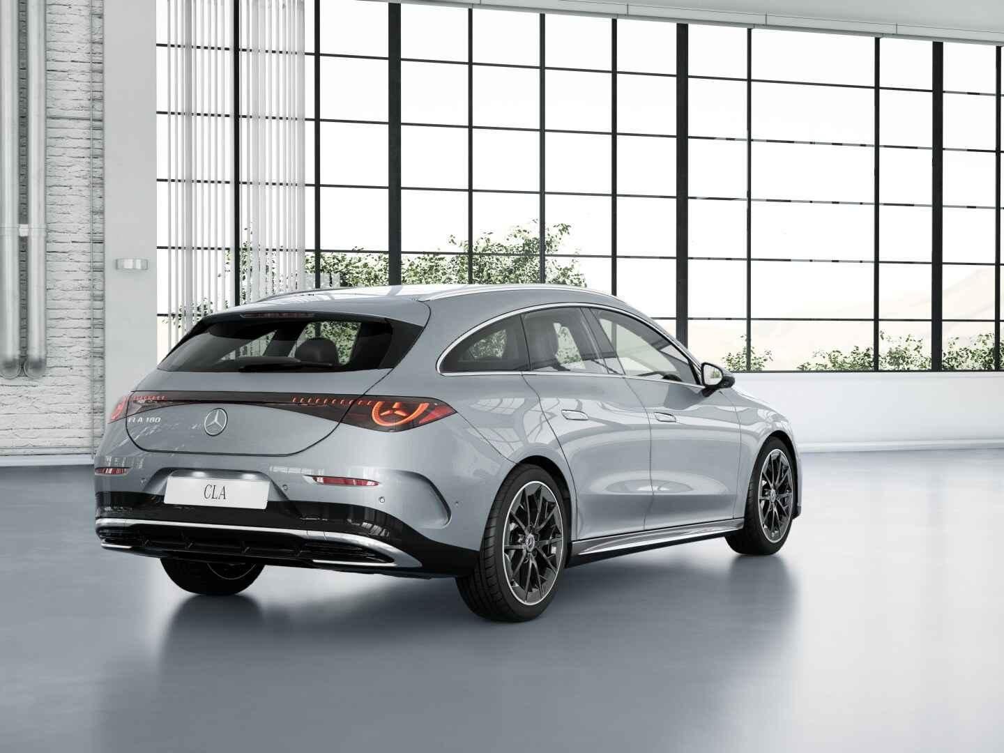 Mercedes-Benz CLA Shooting Brake 180 Business Solution, Auto's, CLA, 4 cilinders, Zilver of Grijs, 1430 kg