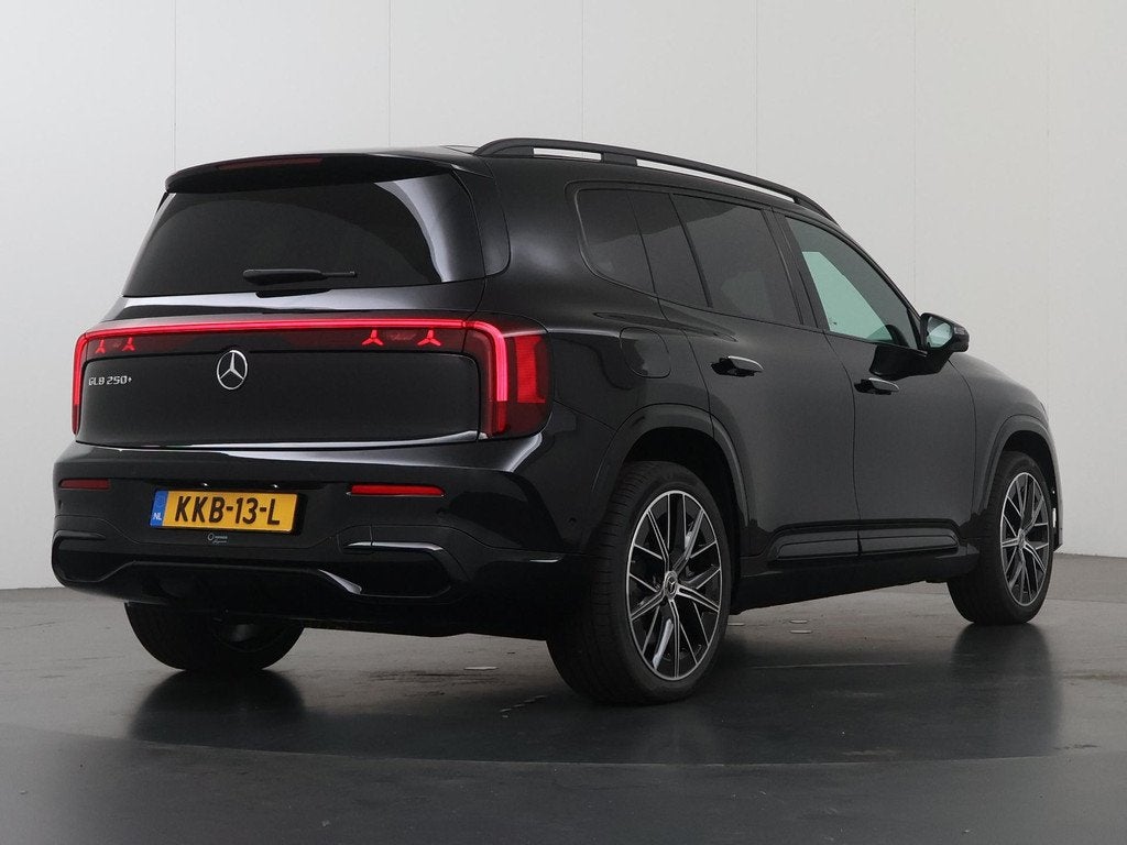 Mercedes-Benz GLB 250+ Business Solution AMG 85.5 kWh | MULT, Auto's, Mercedes-Benz, Achterwielaandrijving, Zwart, 607 km, Origineel Nederlands
