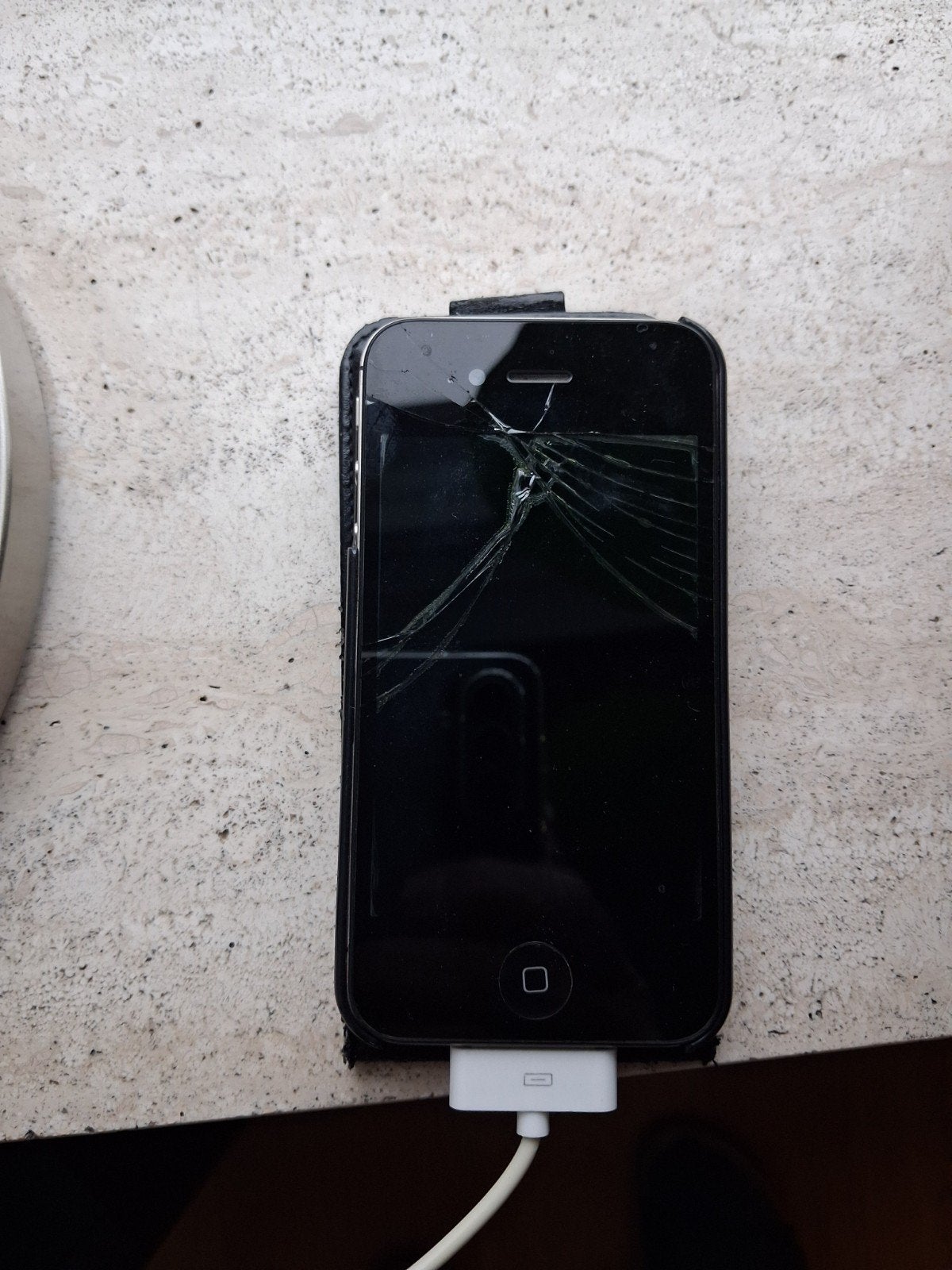 iPhone 4S Zwart met barsten scherm, inclusief doos en lade, Telecommunicatie, Gebruikt, Zwart, 32 GB, Ophalen of Verzenden
