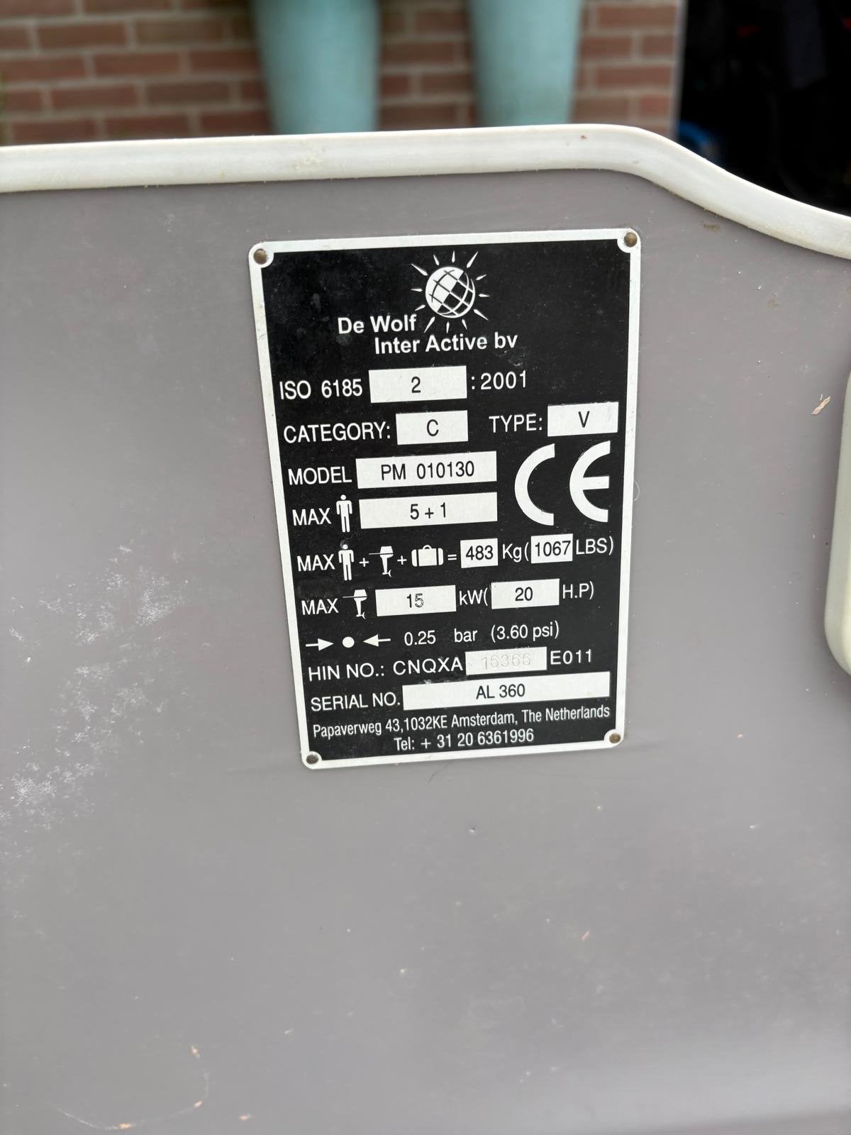 Foto 11 van Suzuki buitenboordmotor DF6 met opblaasbare rubberboot