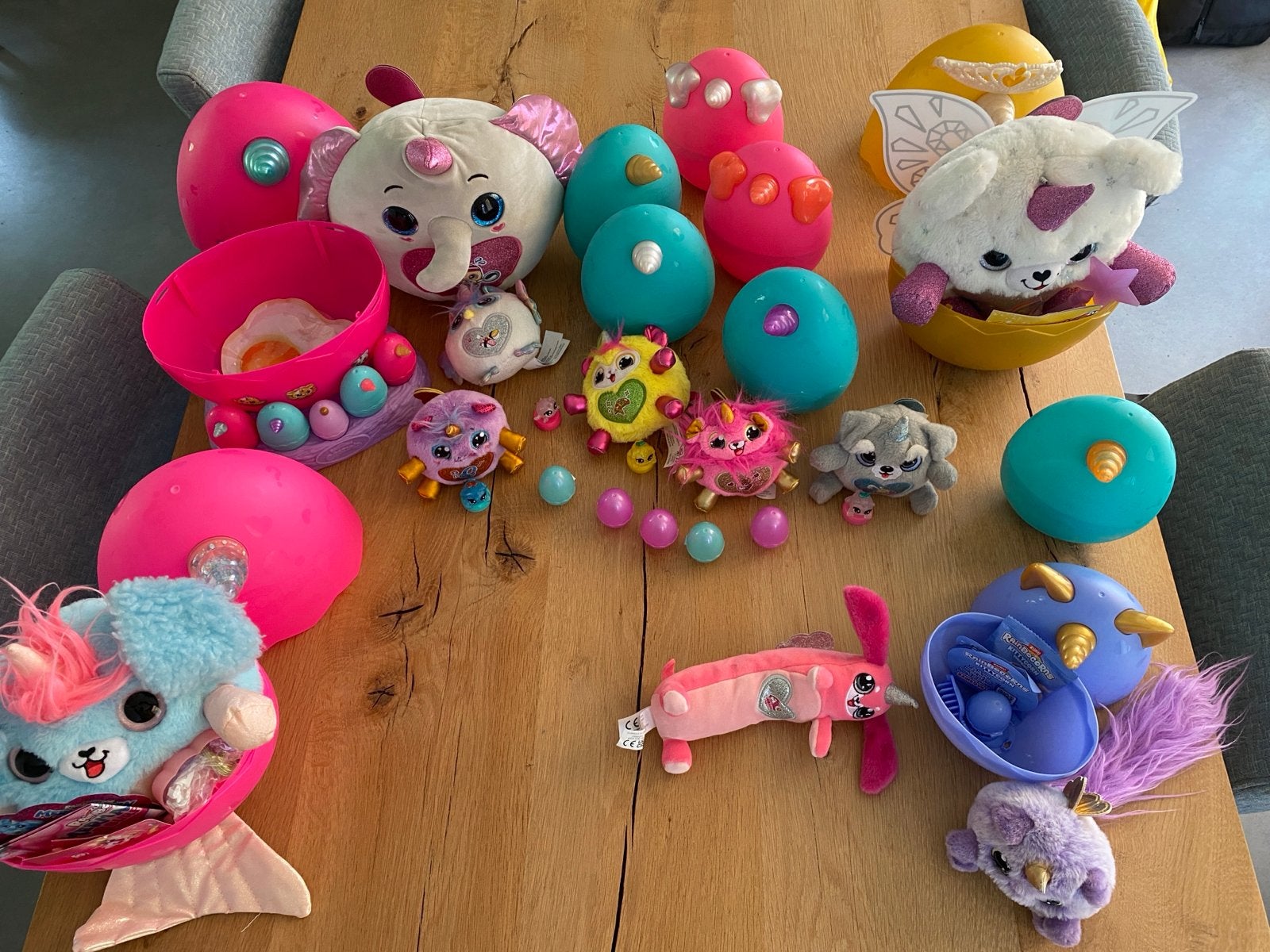 Grote collectie Rainbocorns en verrassingseieren, Ophalen of Verzenden, Gebruikt, Meisje