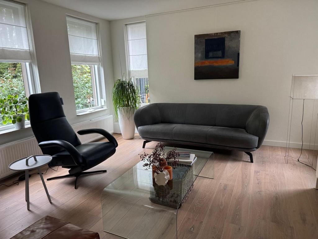 Relaxfauteuil Jori Yoga (showroommodel) z.g.a.n., Huis en Inrichting, Fauteuils, Ophalen, Minder dan 75 cm, Leer, Zo goed als nieuw