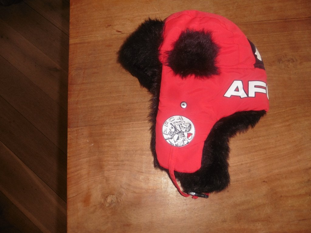 Ajax wintermuts met bont en oud logo., Ophalen of Verzenden, Nieuw, Ajax, Overige typen