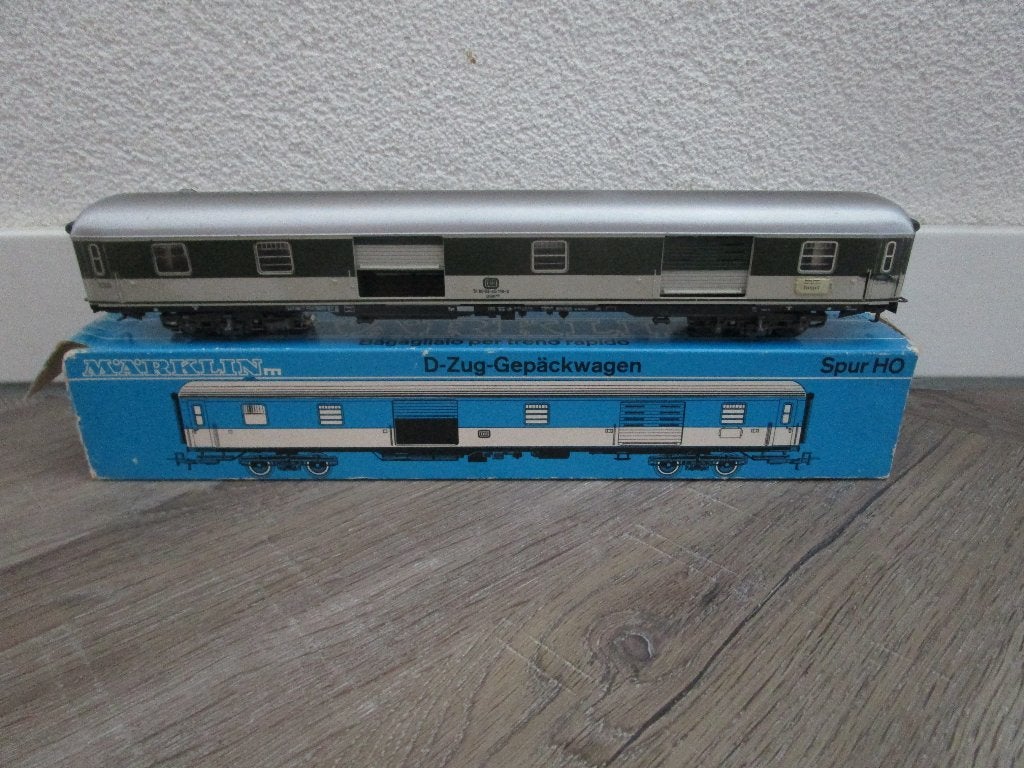 Marklin 4093 d-trein- bagagewagen met verlichting in ovp., Hobby en Vrije tijd, Modeltreinen | H0, Wisselstroom, Gebruikt, Wagon