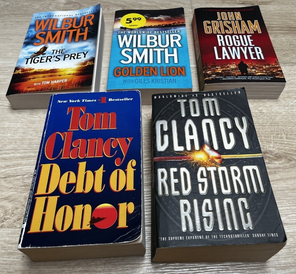 Meerdere thrillers King, Clancy, Ludlum, Smith enz (Engels), Gelezen, Diverse auteurs, Ophalen of Verzenden, Amerika