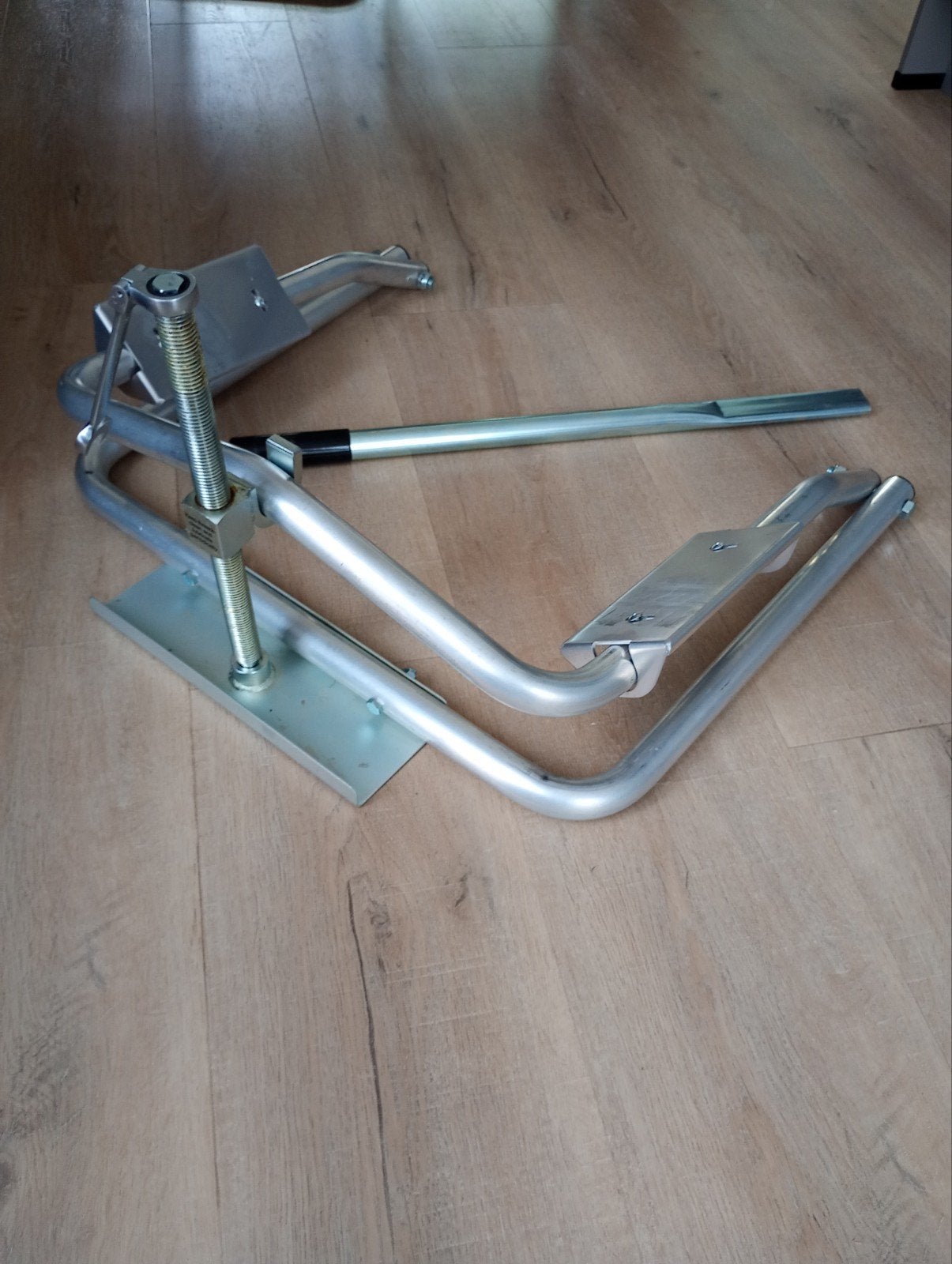 Milenco aluminium leveller voor caravan, Ophalen, Zo goed als nieuw