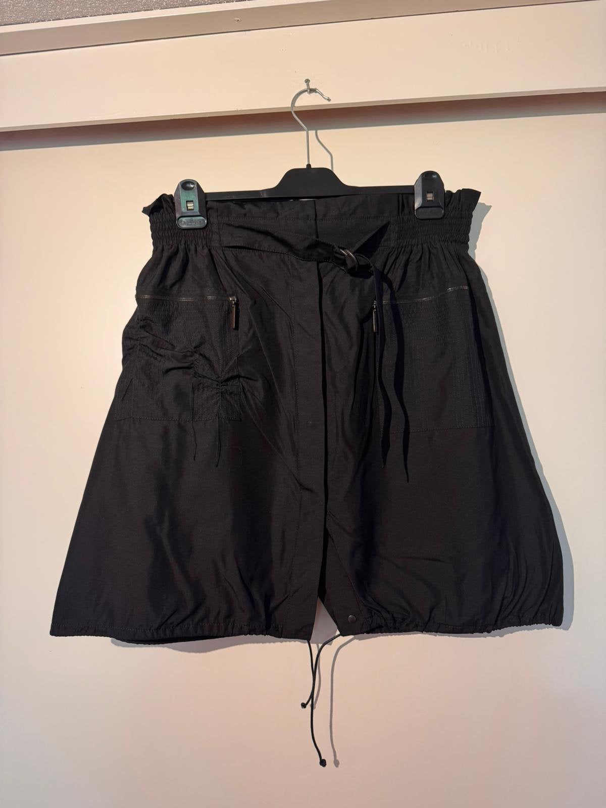 Pikzwarte nieuwe zijde rok van Barbara bui maat 42, Kleding | Dames, Ophalen of Verzenden, Nieuw, Maat 42/44 (L), Zwart