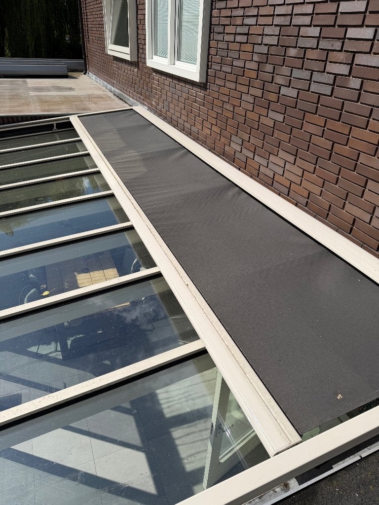 Foto 3 van Veranda Zonwering 5.50 x 3.00m Somfy RTS Roomwit