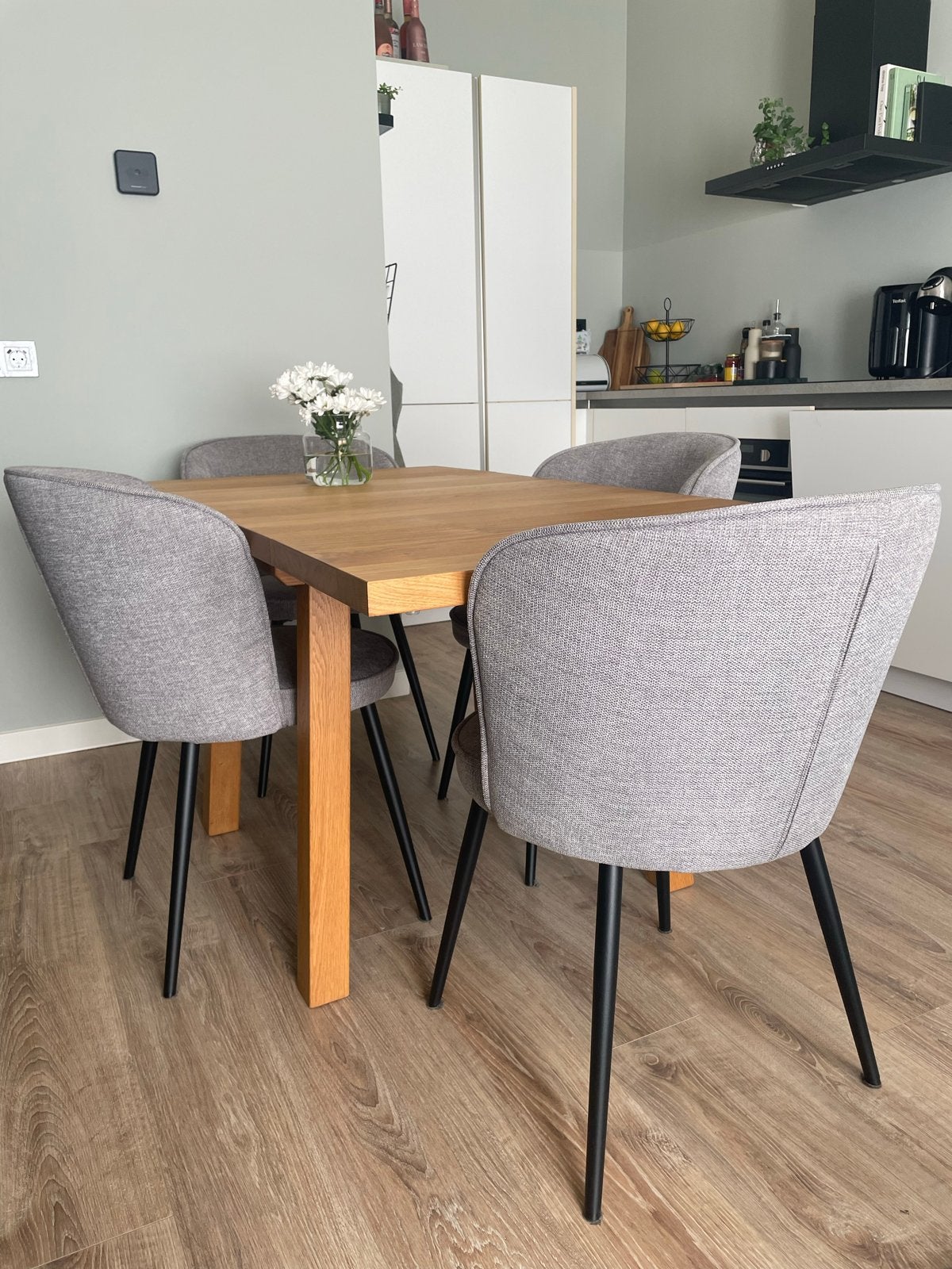 IKEA MÖCKELBY Opklaptafel met JYSK RISSKOV Stoelen, Ophalen, 100 tot 150 cm, Eikenhout, 50 tot 100 cm