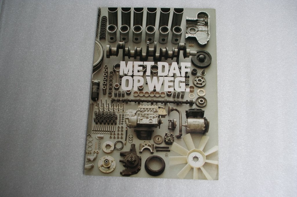 Folder Daf 'Met Daf op weg' (1977) (18), Ophalen of Verzenden, Zo goed als nieuw, Overige merken