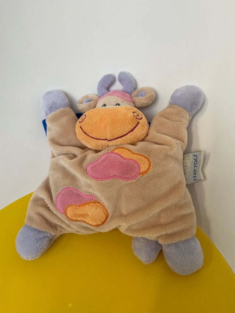 K4718 Nattou koe met rammeltje, Kinderen en Baby's, Ophalen of Verzenden, Zo goed als nieuw, Koe