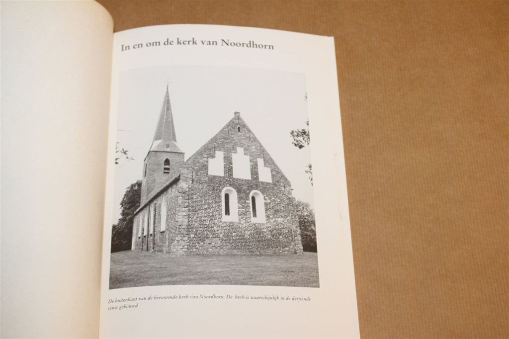 In en om de Kerk van Noordhorn — Groninger Kerkgeschiedenis, Ophalen of Verzenden, Gelezen
