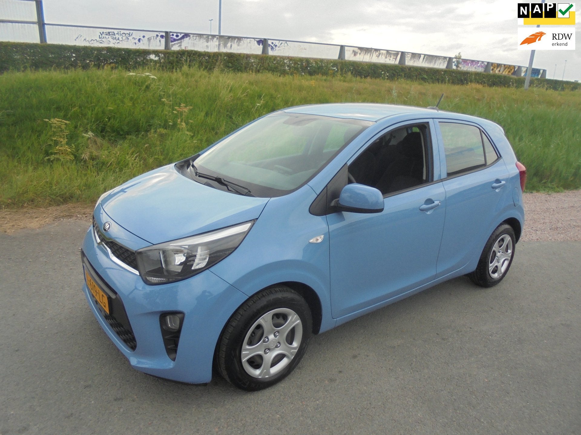 Kia Picanto Kia picanto 1.0 benzine airco 29.000km eerste ei, Auto's, Voorwielaandrijving, Dealer onderhouden, Origineel Nederlands