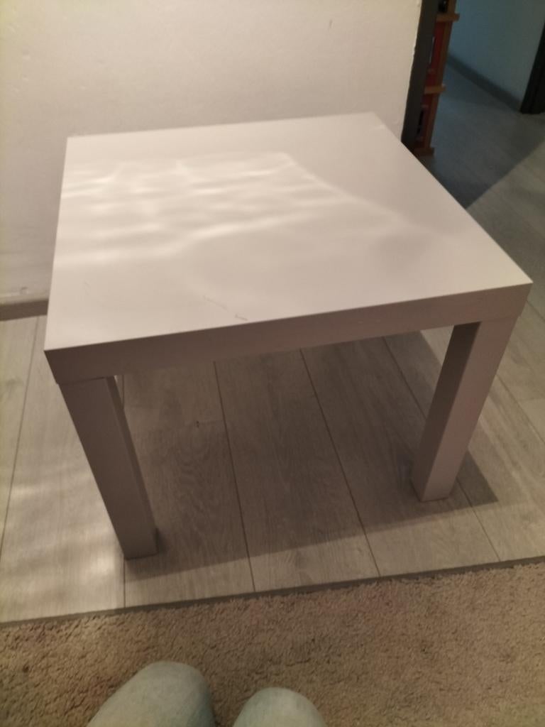Klein bijzettafeltje, Ophalen