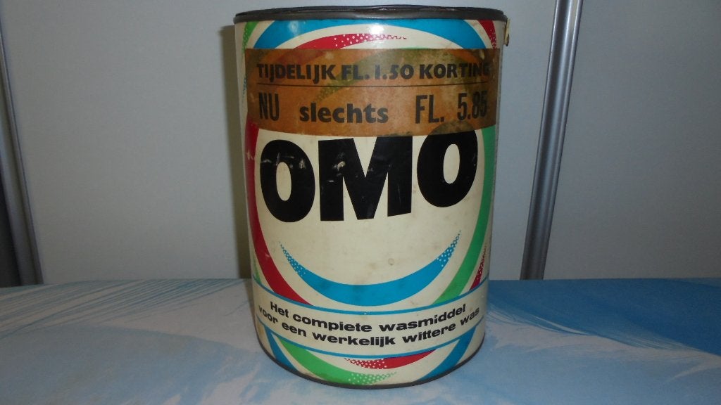 oud groot OMO wasmiddel blik, doorsnee 21H27cm, Ophalen of Verzenden, Gebruikt, Overige, Overige merken