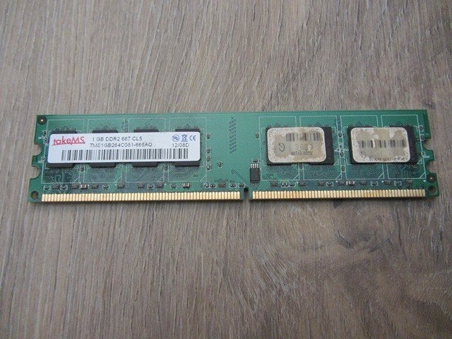 1GB DDR2 PC2-5300U 667MHz Non-ECC CL5 Memory, Computers en Software, RAM geheugen, 1 GB of minder, Ophalen of Verzenden, Zo goed als nieuw
