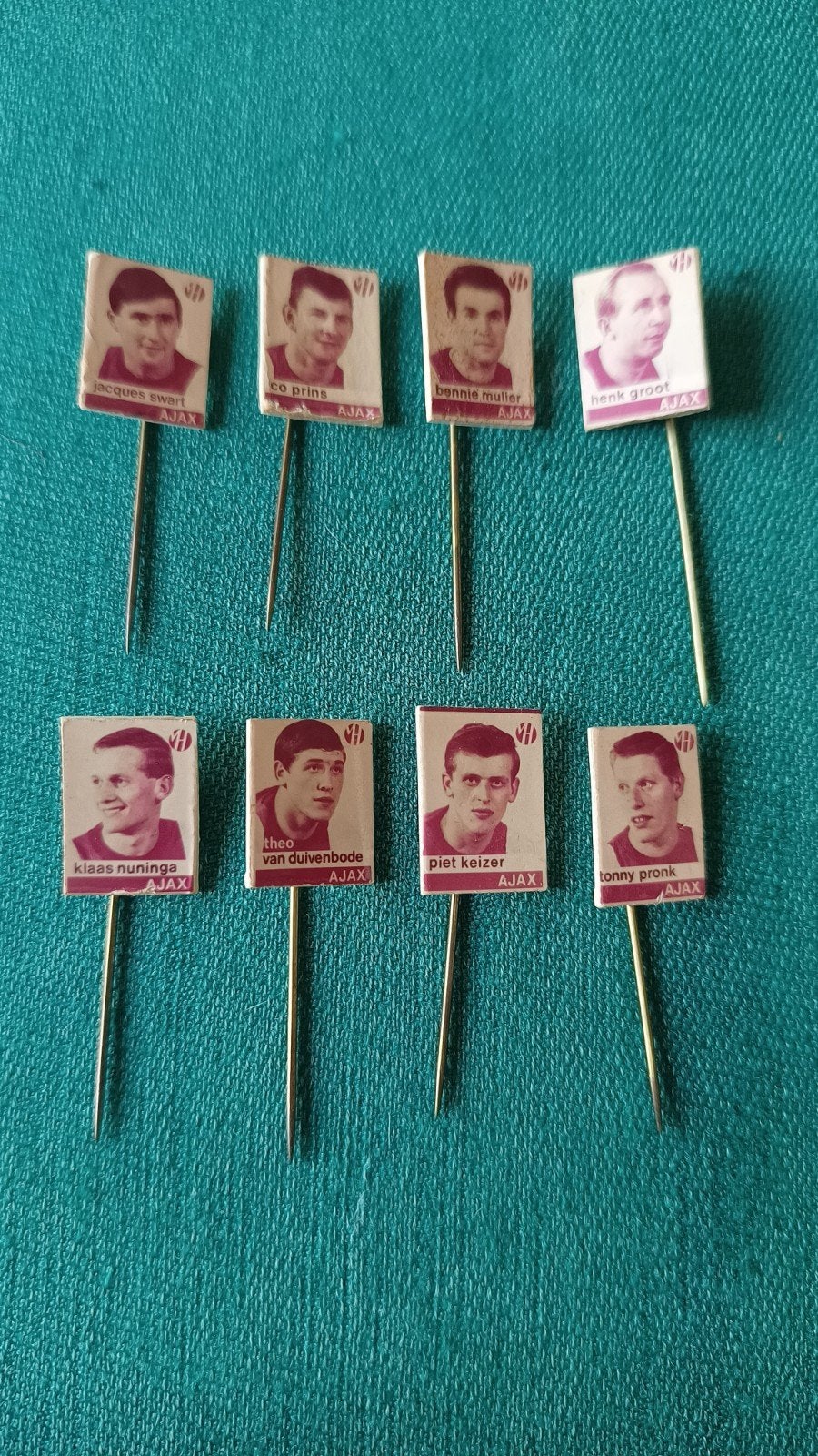 Vintage Ajax Speldjes - Voetballegendes, Ophalen of Verzenden, Gebruikt, Sport, Speldje of Pin