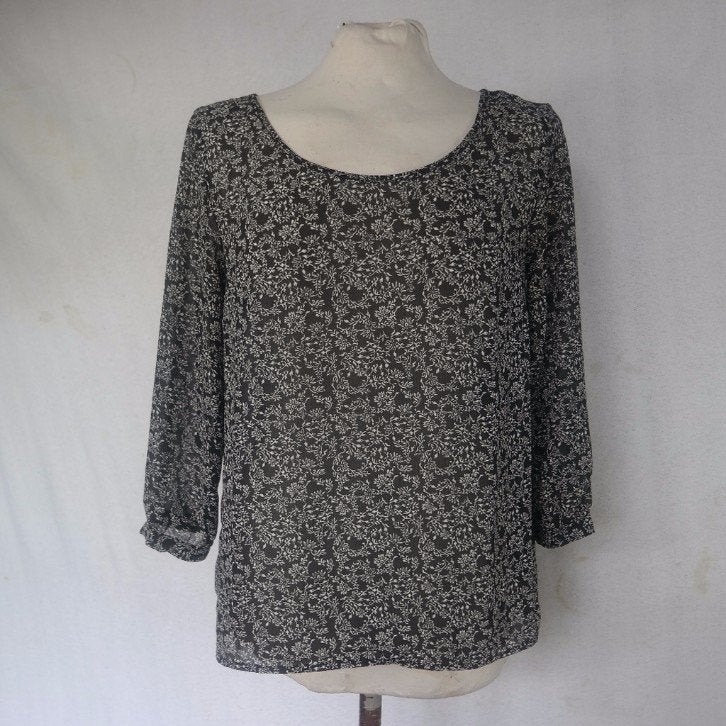 Leuk zwart-wit licht doorschijnend shirt mt 36 merk Divided, ., Zwart, Ophalen of Verzenden, Zo goed als nieuw