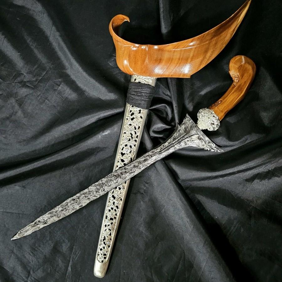 Keris Pasopati Pamor Ganggeng Kanyut Ladrang Teak KNL24, Wapen, Verzenden, Overige materialen, Indonesië