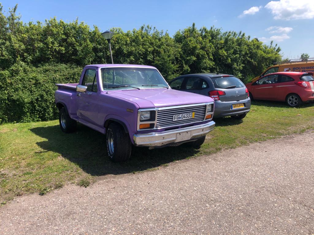 Ford F150 step-side 8 cil 1986 Geheel wegenbelasting vrij, Auto's, Ford Usa, Particulier, Te koop
