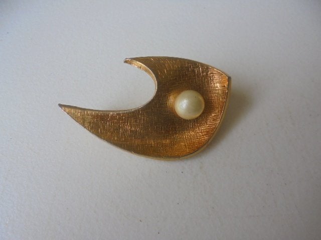 Vintage broche met parel jaren ´50, Overige materialen, 4 tot 7 cm, Ophalen of Verzenden, Zo goed als nieuw