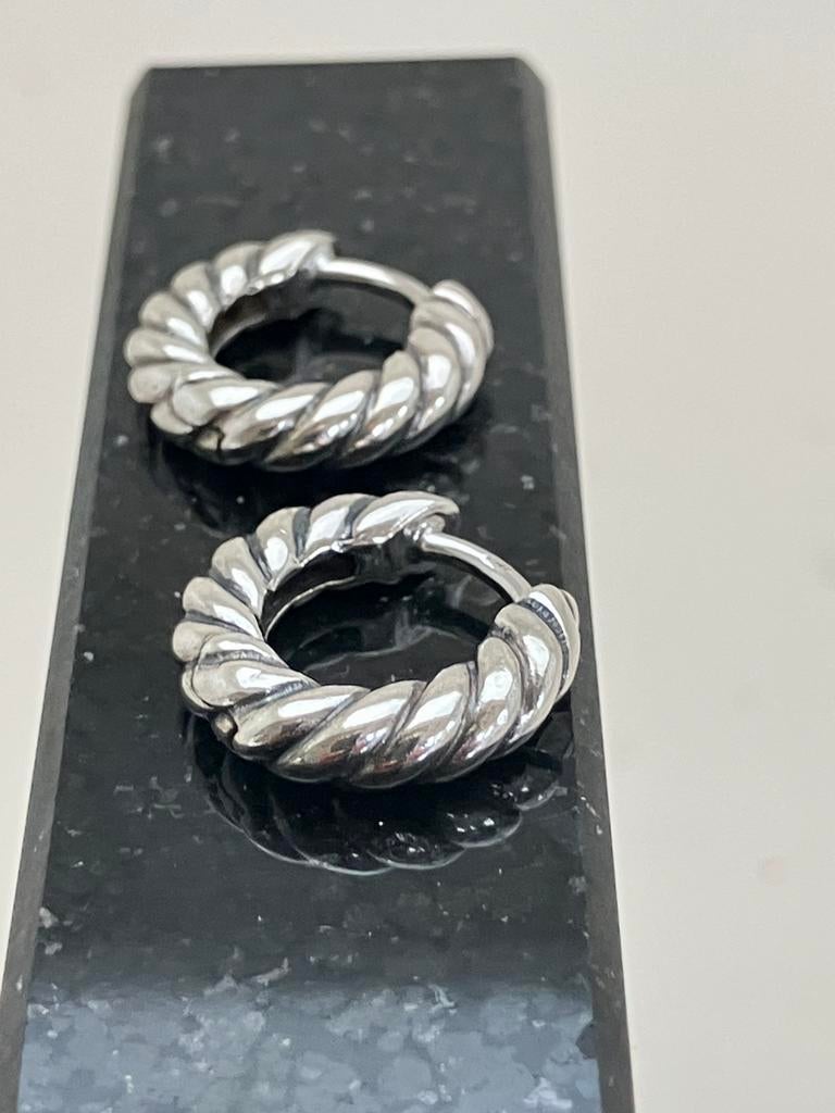 Kleine massieve kabel oorstekers, Sieraden, Tassen en Uiterlijk, Oorbellen, Ophalen of Verzenden, Zo goed als nieuw, Zilver