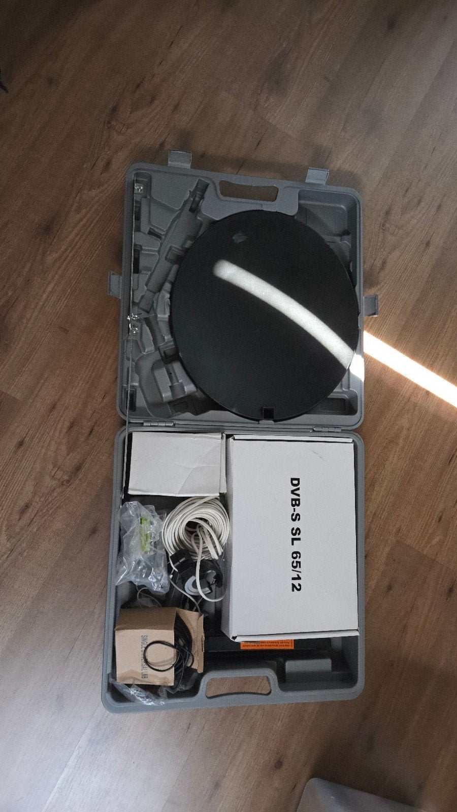 DVB-S SL 65/12 Satelliet Schotel Antenne Set, Ophalen of Verzenden, Zo goed als nieuw, (Schotel)antenne, Overige merken