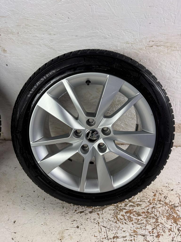 Originele Skoda Octavia velgen 17" 5x112 winterset, Niet ingevuld, Gebruikt, Banden en Velgen, Niet ingevuld