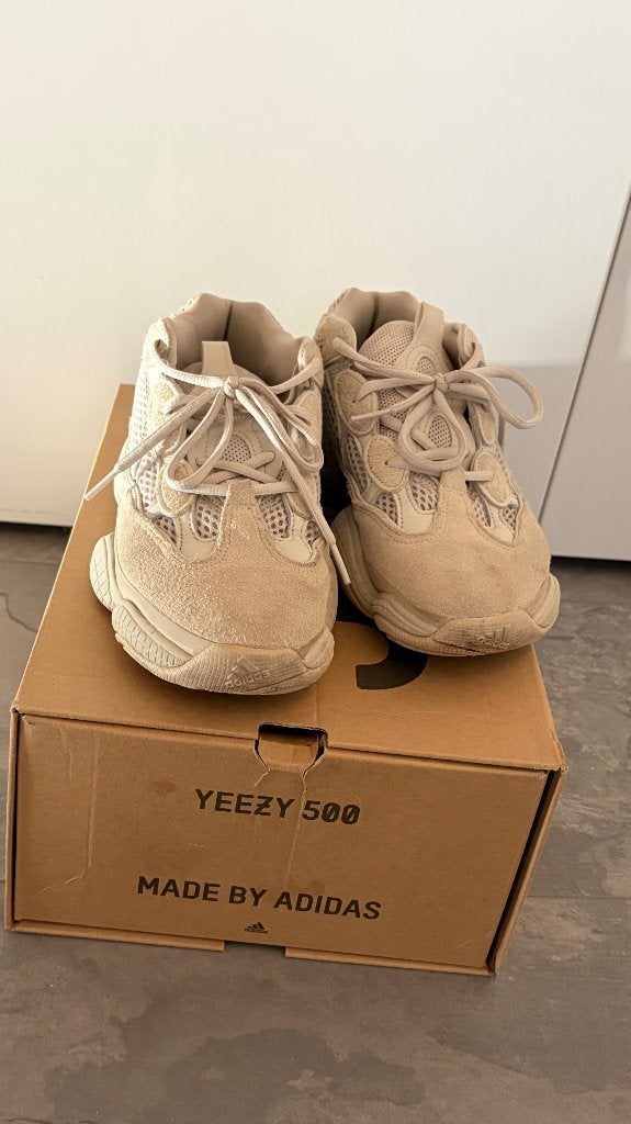 Yeezy 500 blush maat 39 1/3, Sneakers of Gympen, Roze, Gedragen, Verzenden