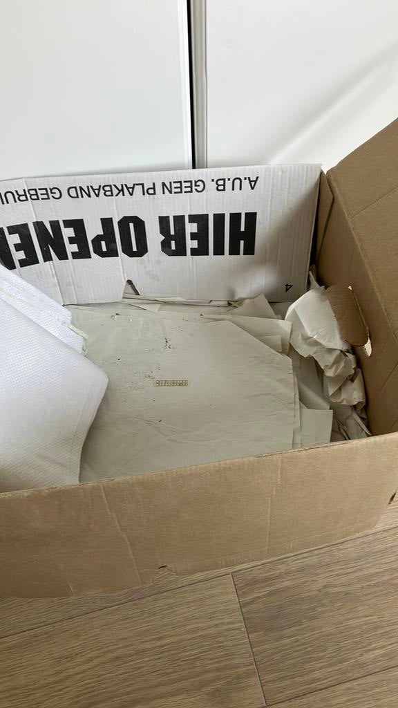 Gratis Inpakpapier verhuizen, Ophalen, Zo goed als nieuw