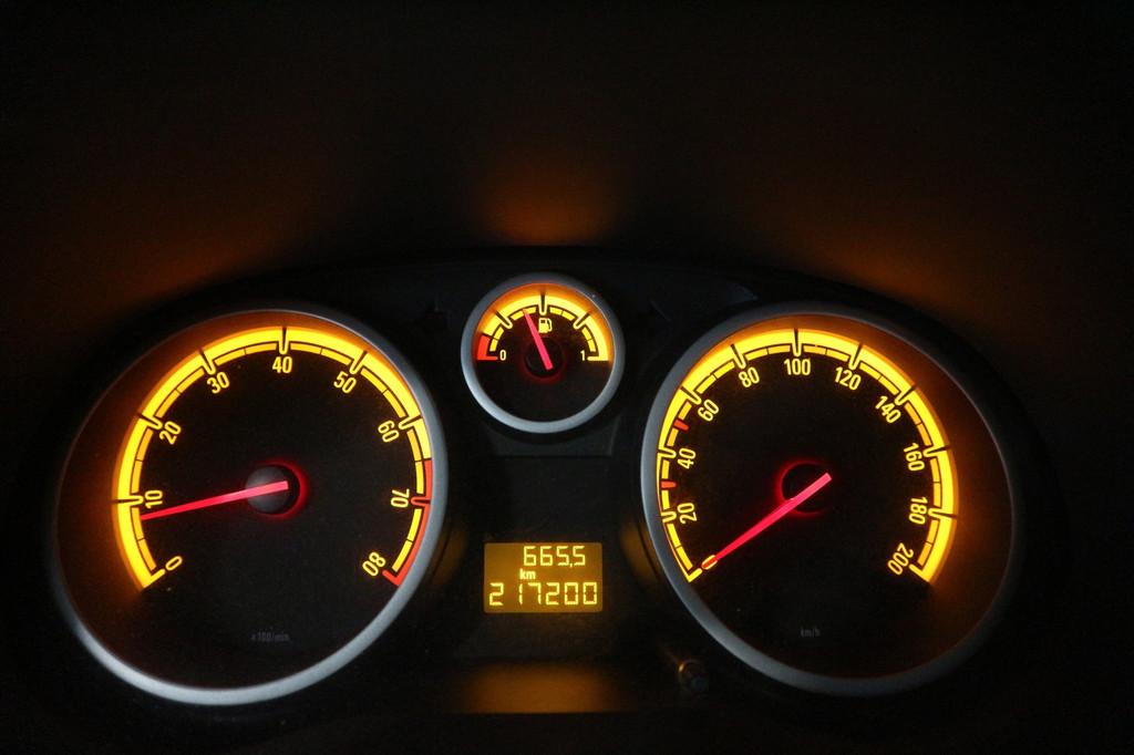 Opel Corsa 1.2-16V Enjoy / APK 4-2027 / 5 DRS / LEUKE AUTO !, Voorwielaandrijving, Gebruikt, 4 cilinders, 1229 cc