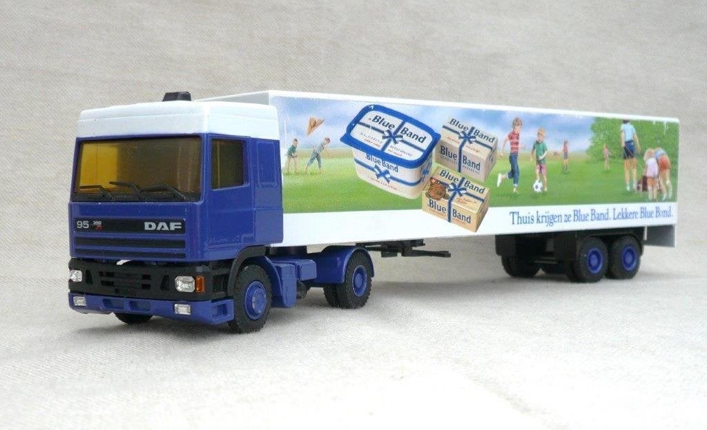Lion Daf 95 + oplegger blue band dan weet je wat je krijgt., Ophalen of Verzenden, Gebruikt, Bus of Vrachtwagen, Lion Toys