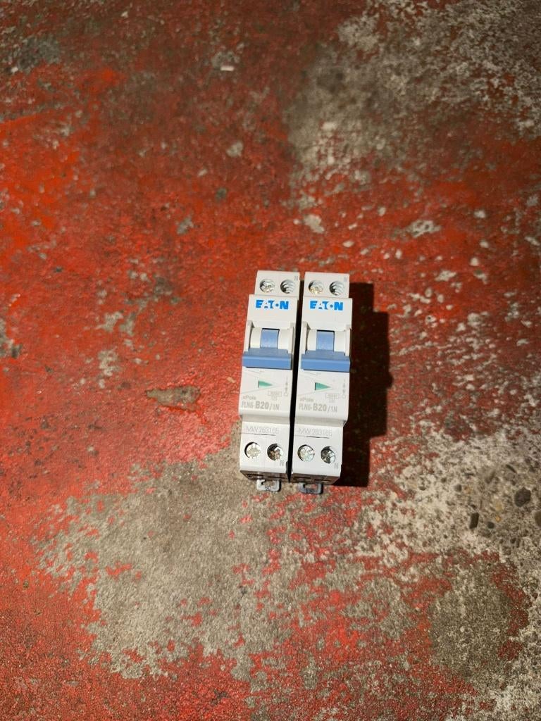 Ongebruikte Eaton/Emat automaten & aardlekautomaten, Doe-het-zelf en Verbouw, Elektra en Kabels, Ophalen, Nieuw, Overige typen