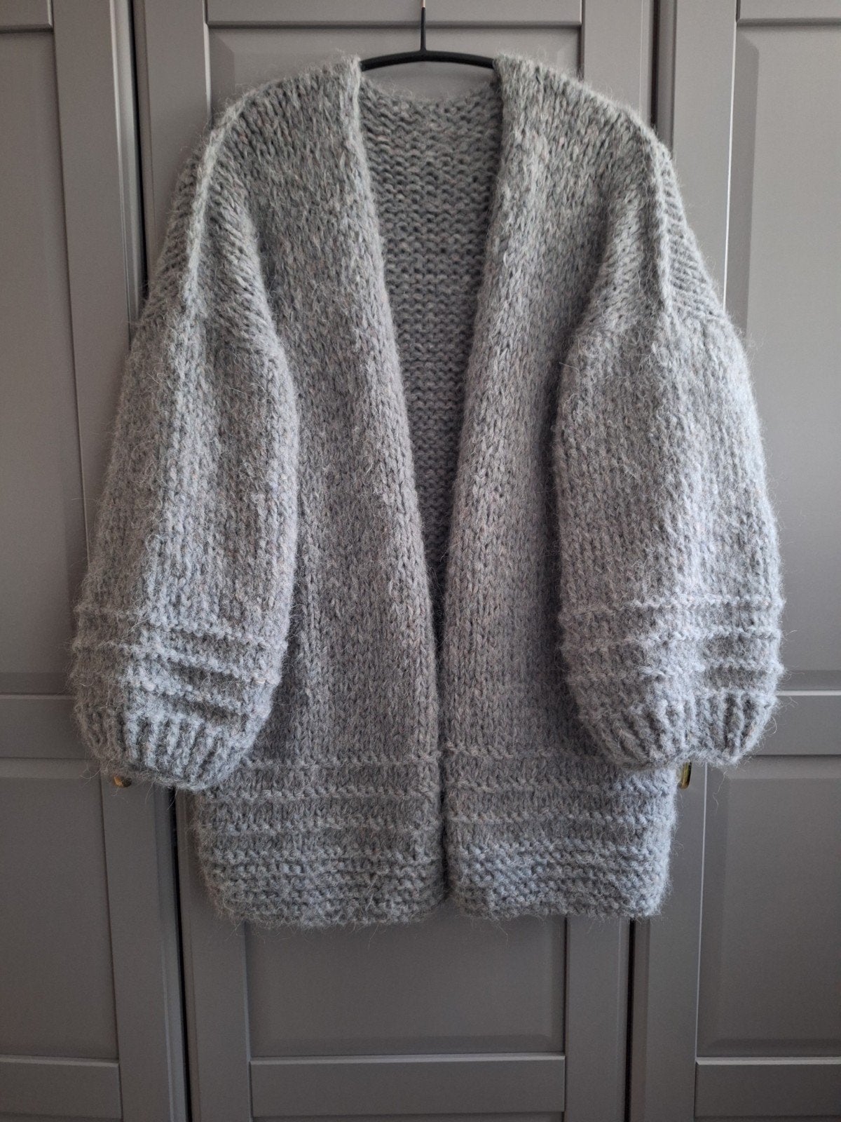 Nieuw handgemaakt halflang alpaca vest, een maat, Ophalen of Verzenden, Zo goed als nieuw, Maat 46/48 (XL) of groter, Grijs
