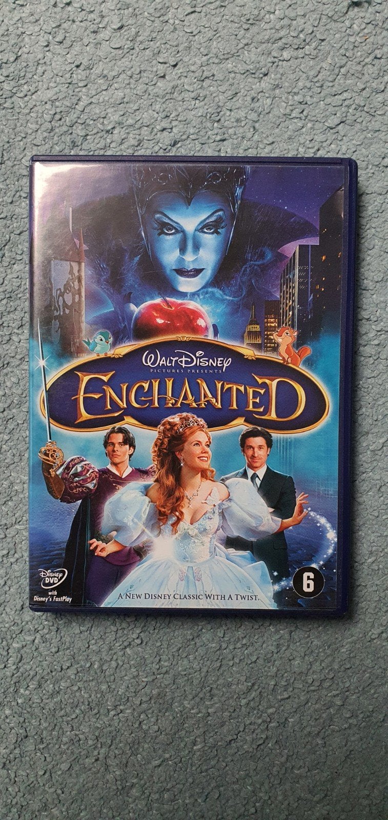 (DISNEY) ENCHANTED, Alle leeftijden, Ophalen of Verzenden, Zo goed als nieuw, Amerikaans