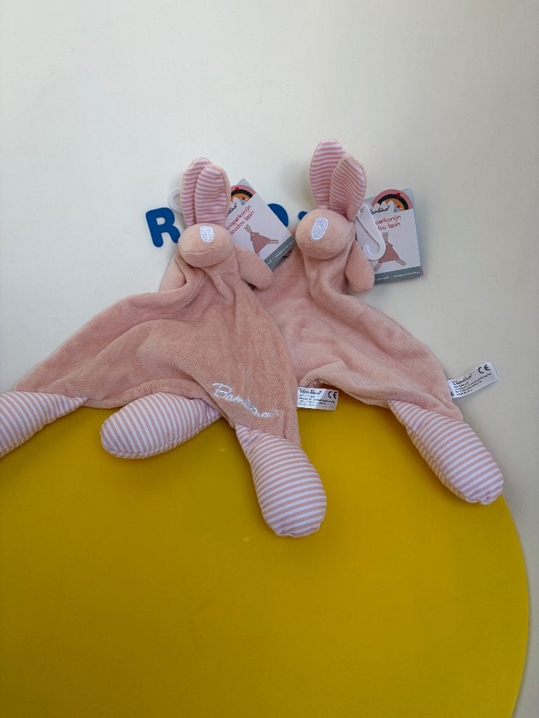 K3469 bambino konijn roze 2x, Ophalen of Verzenden, Nieuw, Konijn