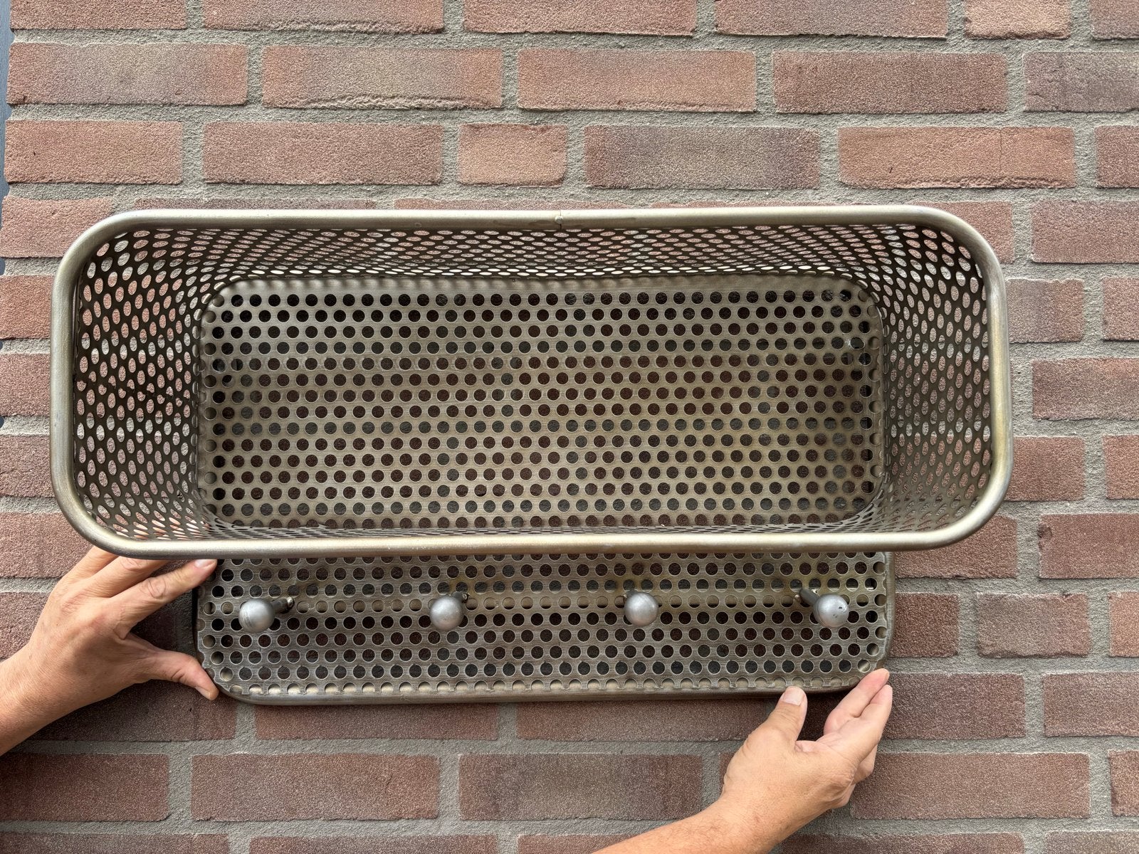 Metalen kapstok met haken en bak - 57x35x20 cm, Ophalen, Gebruikt, Zilver, Metaal