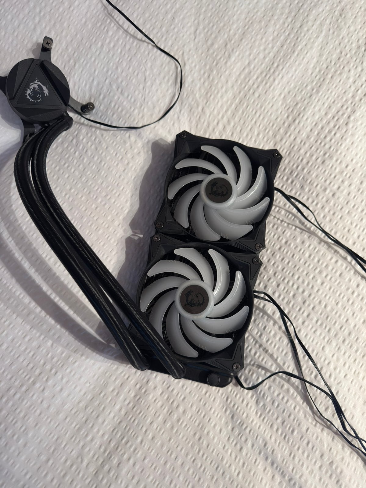 MSI MAG CoreLiquid 240R V2 AIO Waterkoeling, Computers en Software, Computerkoelers, Zo goed als nieuw, Waterkoeling, Ophalen of Verzenden