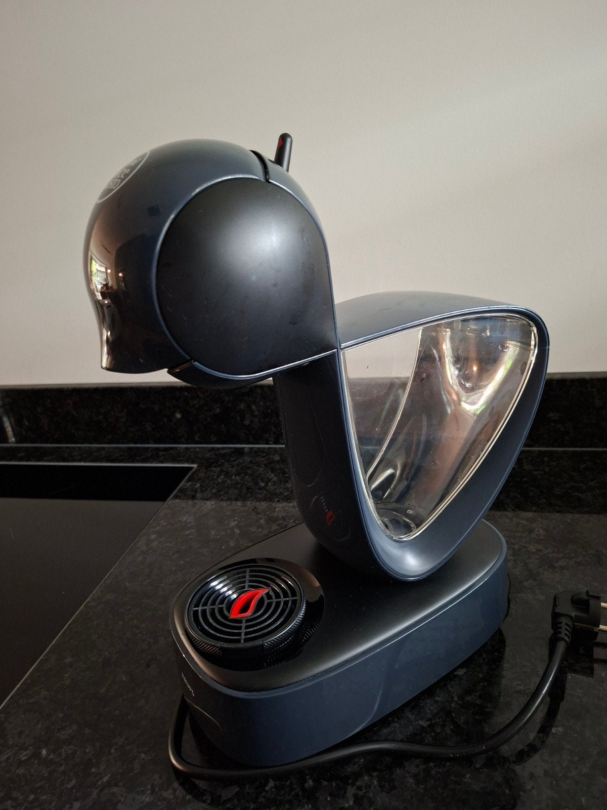 Dolce Gusto koffiezetapparaat, Ophalen, Gebruikt, Koffiemachine, Koffiepads en cups