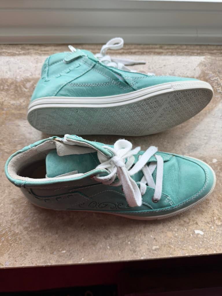 Turquoise gympen, leer, maat 39, Twins, Ophalen of Verzenden, Zo goed als nieuw, Blauw, Sneakers of Gympen