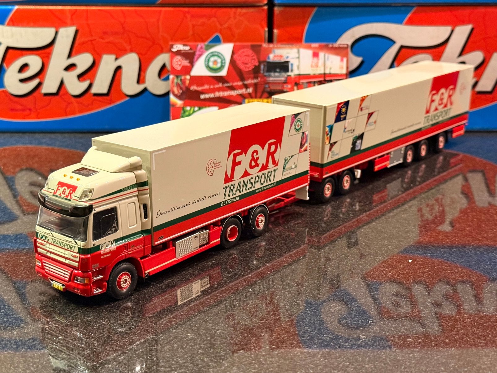 Tekno - DAF CF F&R Transport LZV, Hobby en Vrije tijd, Ophalen of Verzenden, Zo goed als nieuw, Bus of Vrachtwagen, Tekno