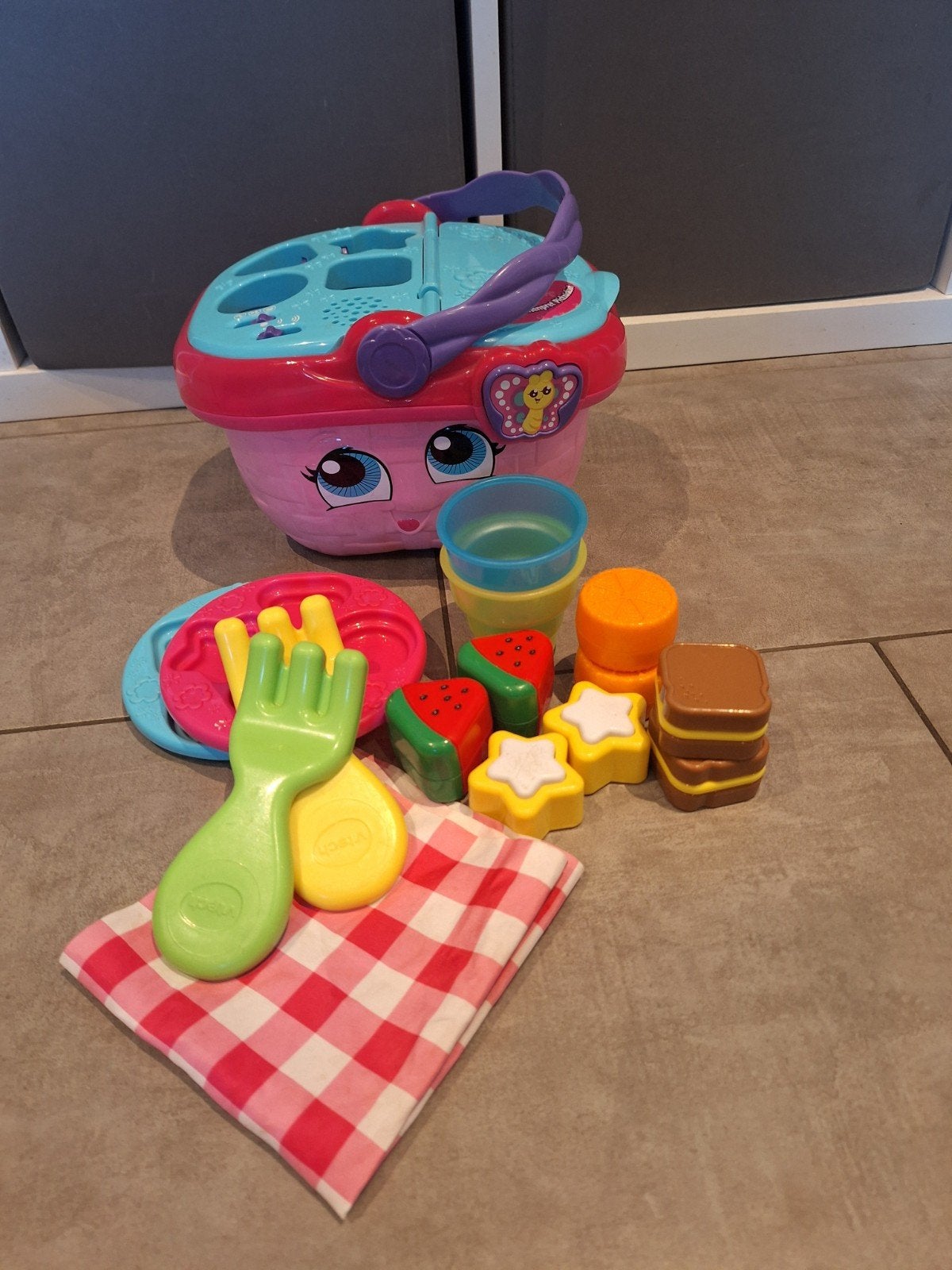 VTech Vrolijke Vormen Picknickmand met accessoires, Kinderen en Baby's, Ophalen of Verzenden, Gebruikt, Overige typen, Met geluid