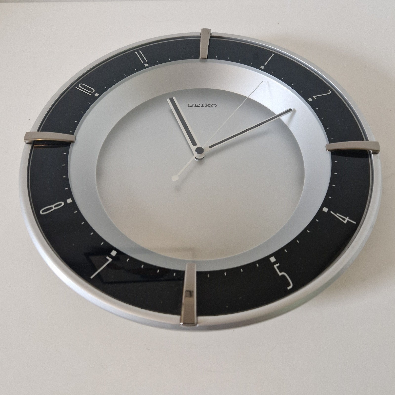 Foto 2 van Seiko quartz wandklok vintage klok