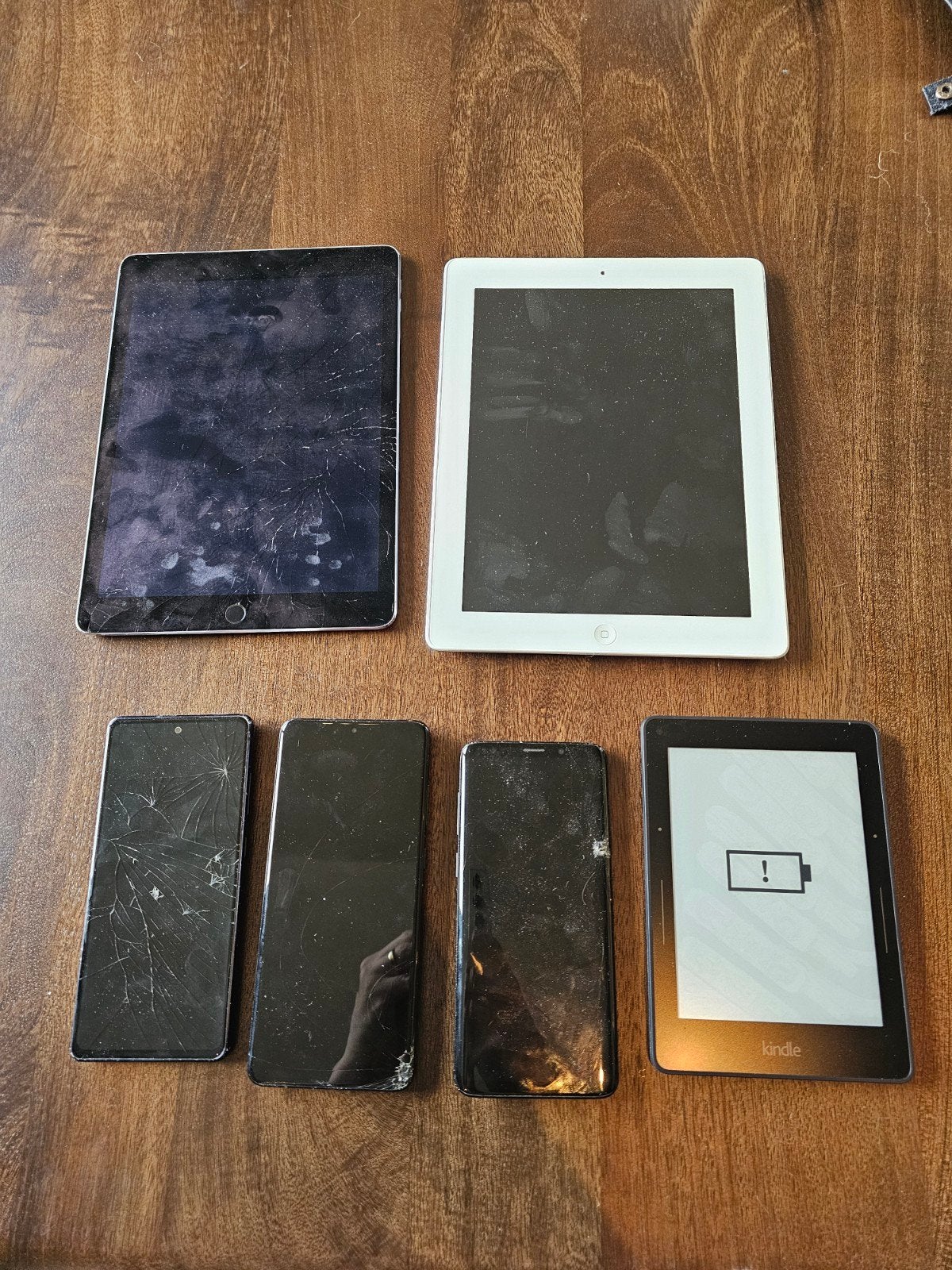 Partij defecte iPads en Samsung telefoons, Computers en Software, Ophalen, Gebruikt, 10 inch, Zwart