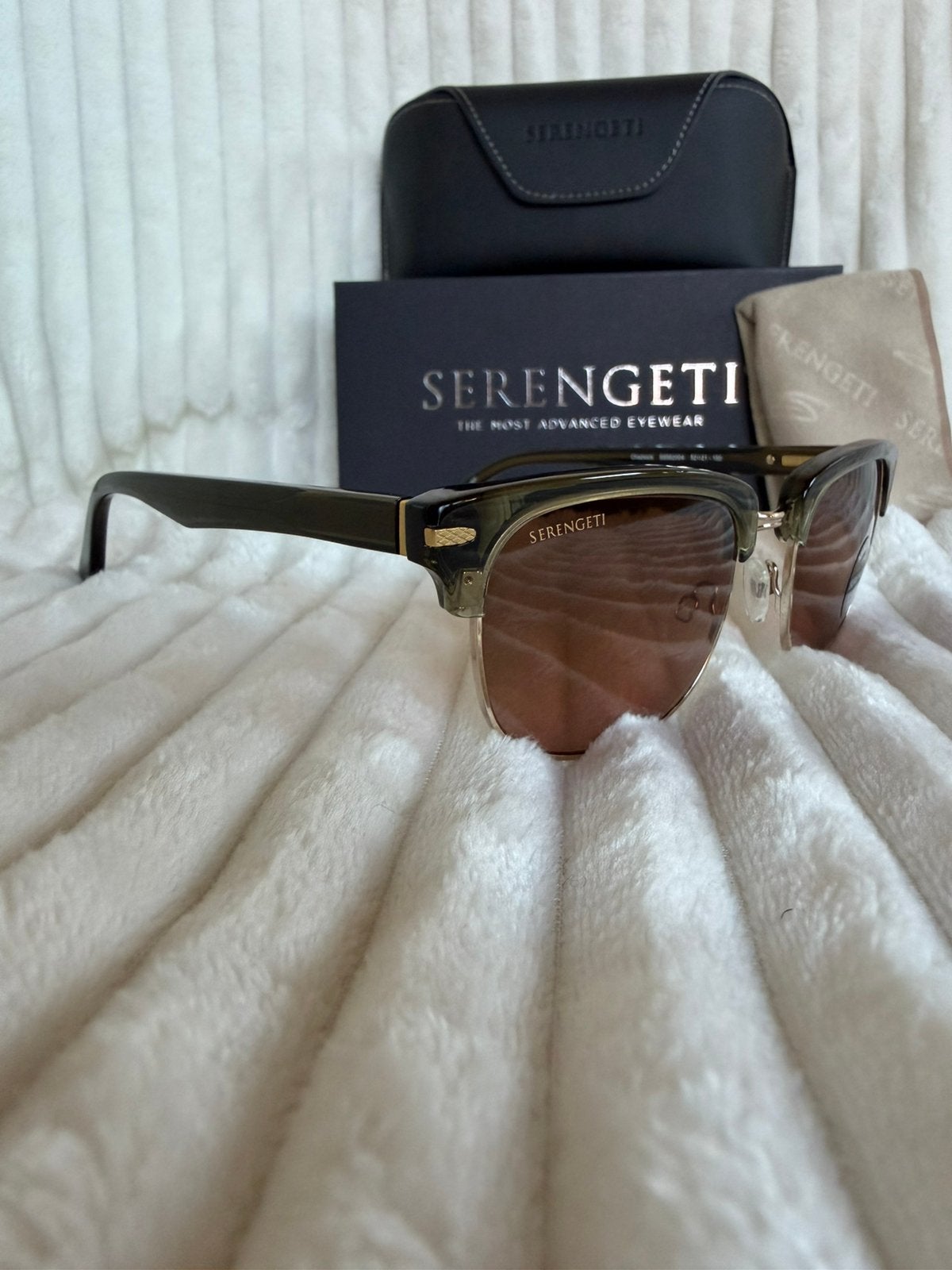 Serengeti Chadwick SS562004  garantie en btw-factuur, Sieraden, Tassen en Uiterlijk, Zonnebril, Verzenden, Nieuw, Nvt