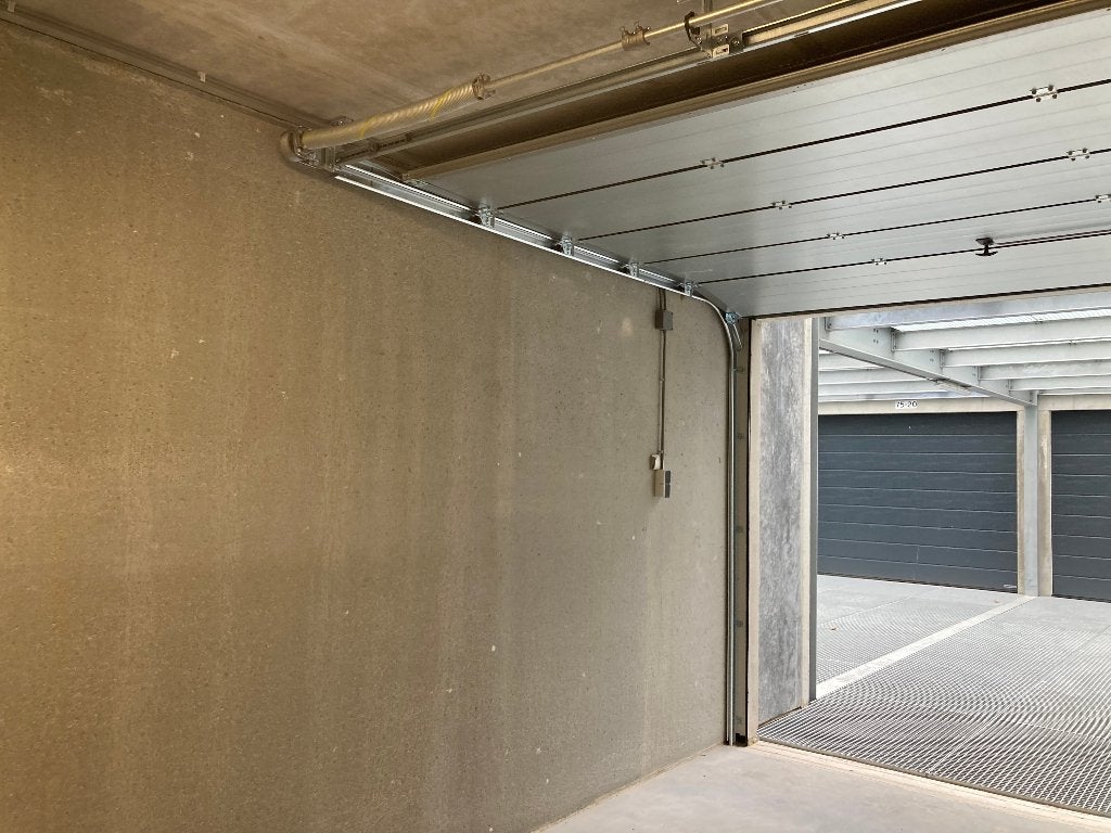 garagebox A4hub Roelofarendsveen, Auto diversen, Autostallingen en Garages